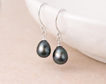 Sterling Silver Black Freshwater Pearl Drop Earrings – 8mm