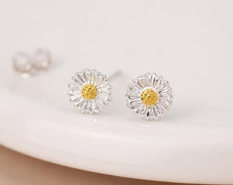 Sterling Silver And Gold Daisy Stud Earrings – 6mm