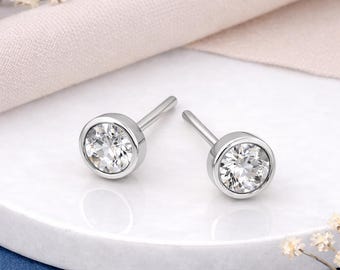 Sterling Silver April Cubic Zirconia Birthstone Stud Earrings – 7mm