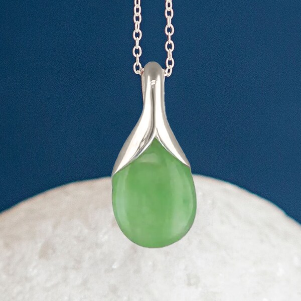 Collier en argent sterling et larme de jade