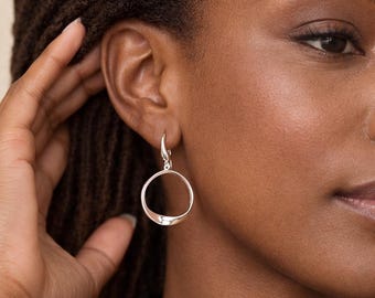 Sterling Silver Twisted Mobius Hoop Drop Earrings – 19mm