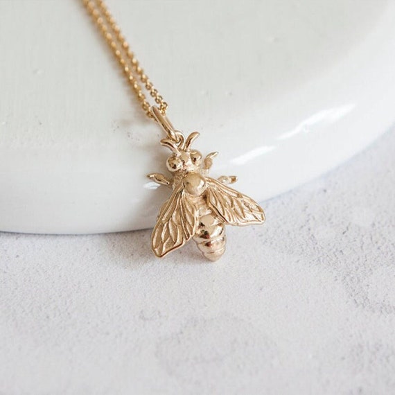 Little Queen Bee Necklace in 18ct Gold Plated Sterling Silver