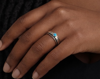 Personalised Sterling Silver Blue Opal Spinner Ring – 5mm