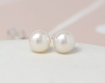 Sterling Silver White Freshwater Pearl Stud Earrings