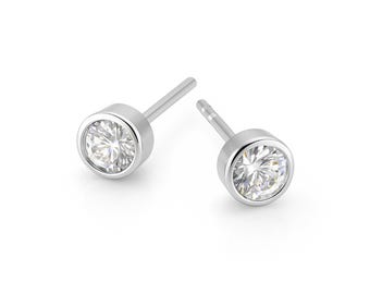 Sterling Silver April Birthstone Stud Earrings – 7mm