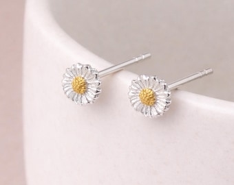 Sterling Silver And Gold Daisy Stud Earrings – 6mm