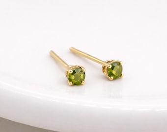 Solid 9ct Gold Peridot August Birthstone Stud Earrings – 4mm