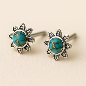 Sterling Silber Türkis und weißer Topas Blumen-Bolzen-Ohrringe