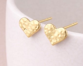 Gold Plated Sterling Silver Hammered Heart Stud Earrings – 8mm