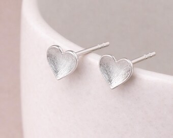 Sterling Silver Textured Heart Stud Earrings – 7mm
