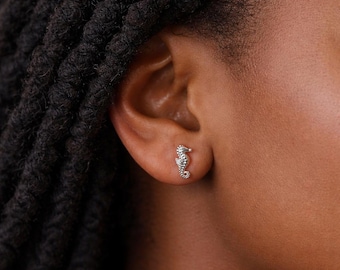 Sterling Silver Seahorse Stud Earrings – 13mm x 5mm