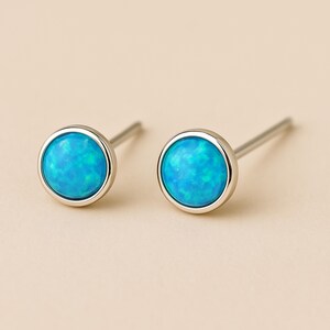 Sterling Silber Blauer Opal Ohrstecker