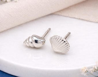 Sterling Silver Mismatched Sea Shell Stud Earrings – 7mm