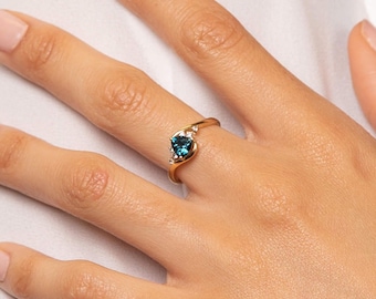 9ct Yellow Gold London Blue & White Topaz Engagement Ring