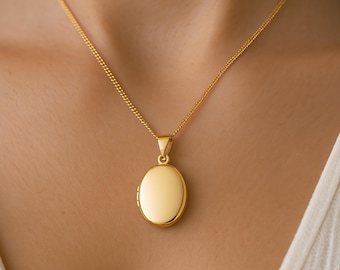 Personalised Solid 9ct Yellow Gold Plain Oval Locket