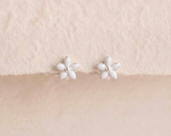 Tiny White Daisy Flower Stud Earrings in Sterling Silver