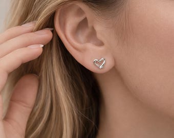 Sterling Silver Paloma Forever Heart Stud Earrings – 6mm