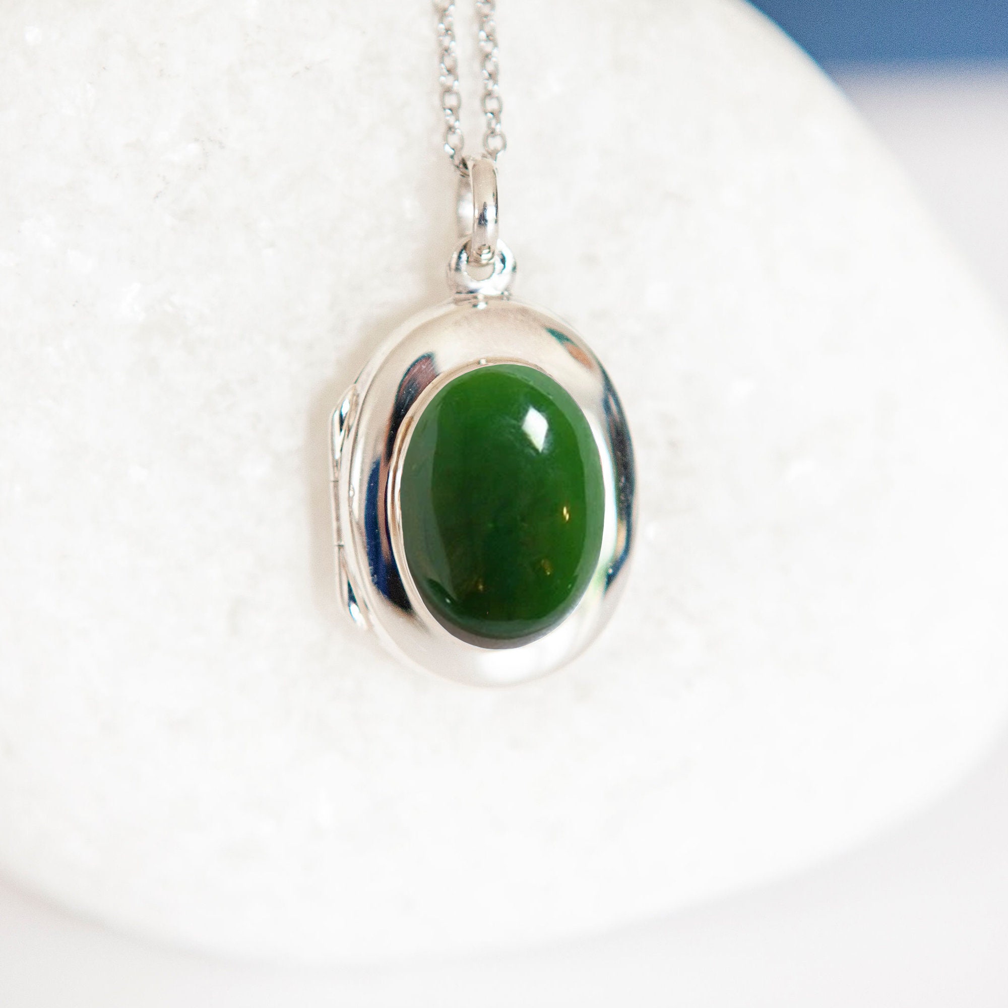 Jade locket deals