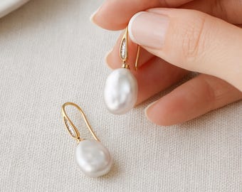 9ct Yellow Gold White Keshi Pearl and Diamond Drop Earrings: Bridal Jewellery, 9mm