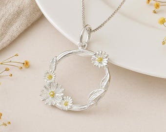 Personalised Sterling Silver Entwined Daisy Flower Necklace