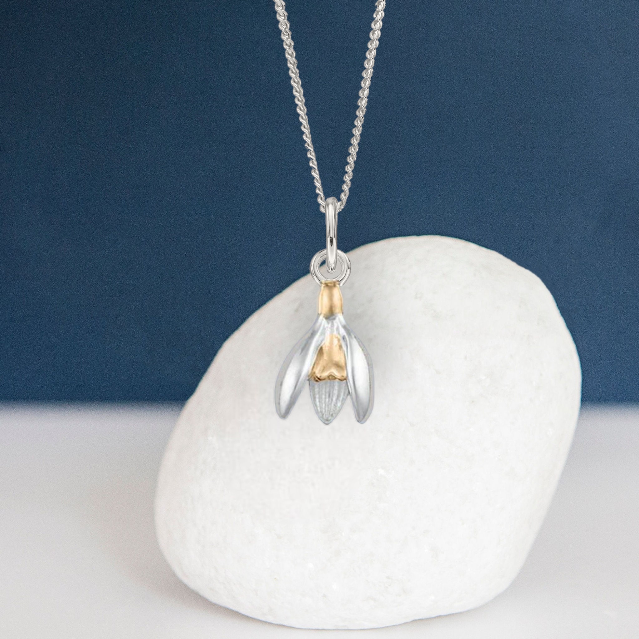 Snowdrop 2024 necklace silver
