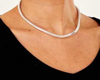 Classic Snake Chain – Loren Stewart