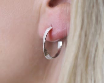 Sterling Silver Open Hoop Earrings • 18mm Twisted Flat Hoops • Textured & Polished Finish • Modern Everyday Earrings • Gift for Her •