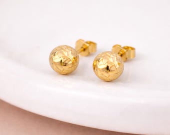 Solid 9ct Gold Diamond Cut Ball Stud Earrings – 7mm