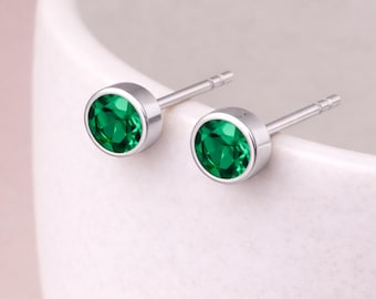 Sterling Silver May Birthstone Stud Earrings – 7mm