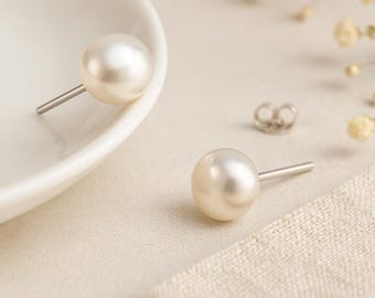 Sterling Silver White Freshwater Pearl Stud Earrings