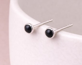 Sterling Silver Onyx Micro Stud Earrings – 4mm