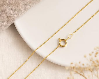 9ct Yellow Gold Extra Light Diamond Cut Curb Chain – 16in to 22in