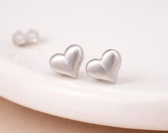 Sterling Silver Brushed Heart Stud Earrings – 7mm
