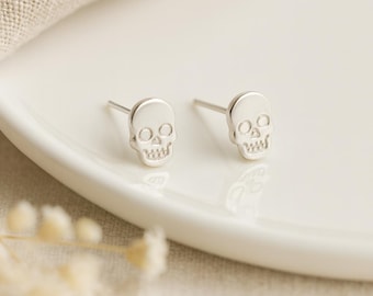 Sterling Silver Skull Stud Earrings – 8mm