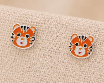 Sterling Silver Tiger Stud Earrings – 8mm x 6mm