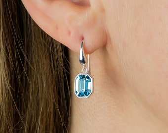 Sterling Silver Twinkling Aquamarine Cz Drop Earrings