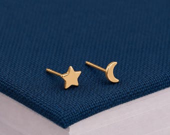 5mm Gold Plated Sterling Silver Mismatched Moon and Star Stud Earrings