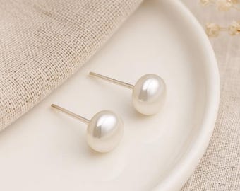 Pearl Stud Earrings • Ivory Freshwater Pearls • Sterling Silver • Classic Bridal Earrings • June Birthstone Gift • Dainty Everyday Jewellery