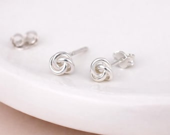 Sterling Silver Simple Knot Stud Earrings – 5mm