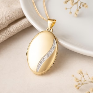 Medalhão oval grande personalizado com diamantes em ouro maciço de 9 quilates