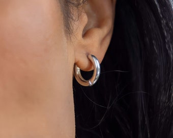 Chunky Silver Hoop Earrings • Solid 925 Sterling Hinged Hoops • Bold Minimalist Earrings • Everyday Silver Jewellery • Gift for Her •