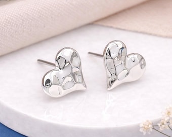 Silver Plated Hammered Heart Stud Earrings – 12mm