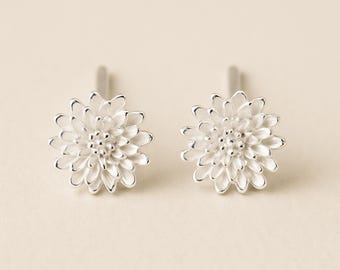 Sterling Silver November Birth Flower Chrysanthemum Stud Earrings