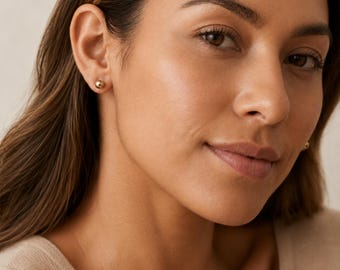 Pendientes medianos de bola en oro macizo de 9 quilates