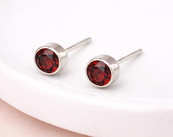 Sterling Silver January Garnet Birthstone Stud Earrings – 7mm
