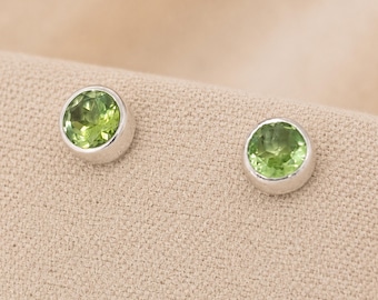 5mm Sterling Silver August Peridot Birthstone Stud Earrings