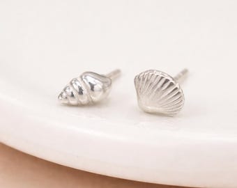 Sterling Silver Mismatched Sea Shell Stud Earrings – 7mm