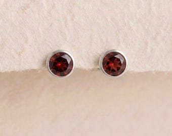 January Garnet Birthstone Stud Earrings in Sterling Silver