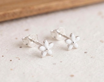 Tiny White Daisy Flower Stud Earrings in Sterling Silver