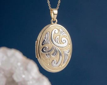 Personalised Family Scroll Photo Locket Necklace in Solid 9ct Gold